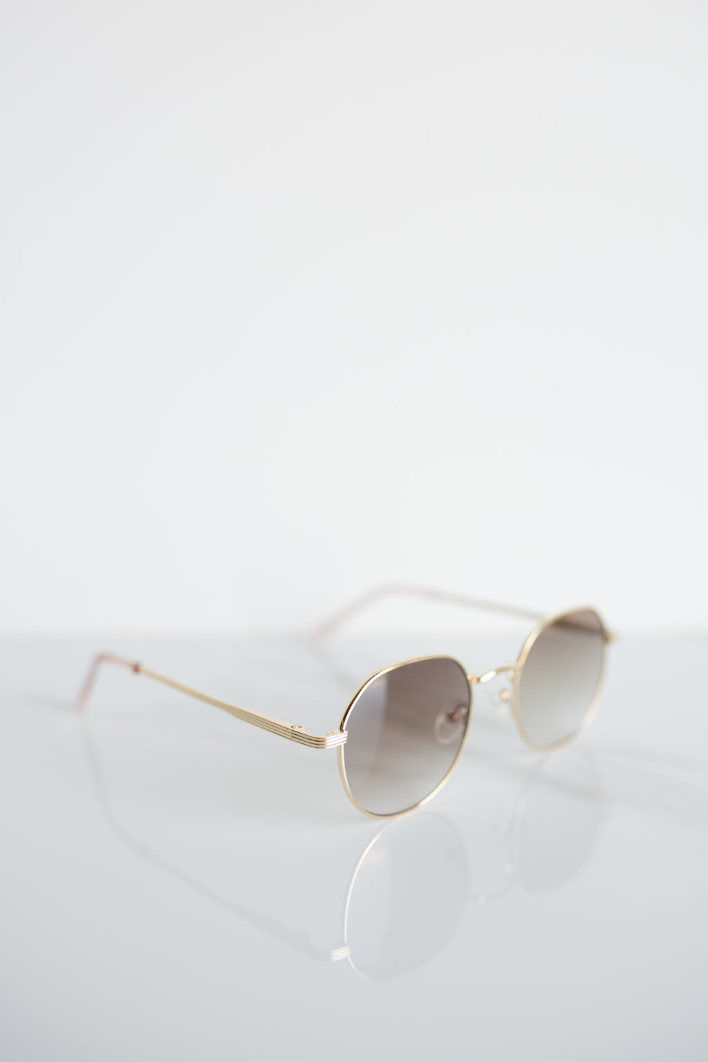 Le Specs Odyssey