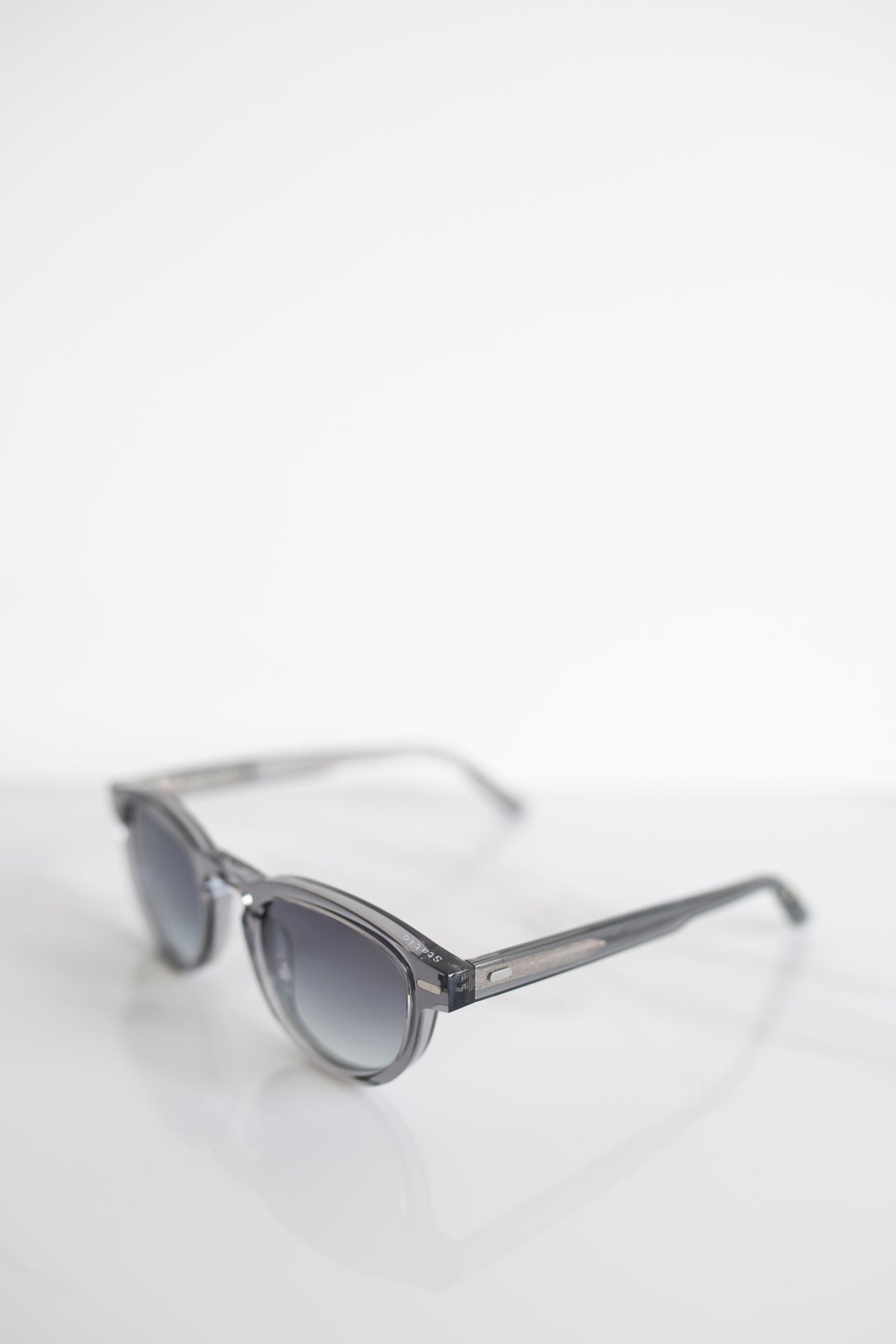 Vaanyard Static Grey
