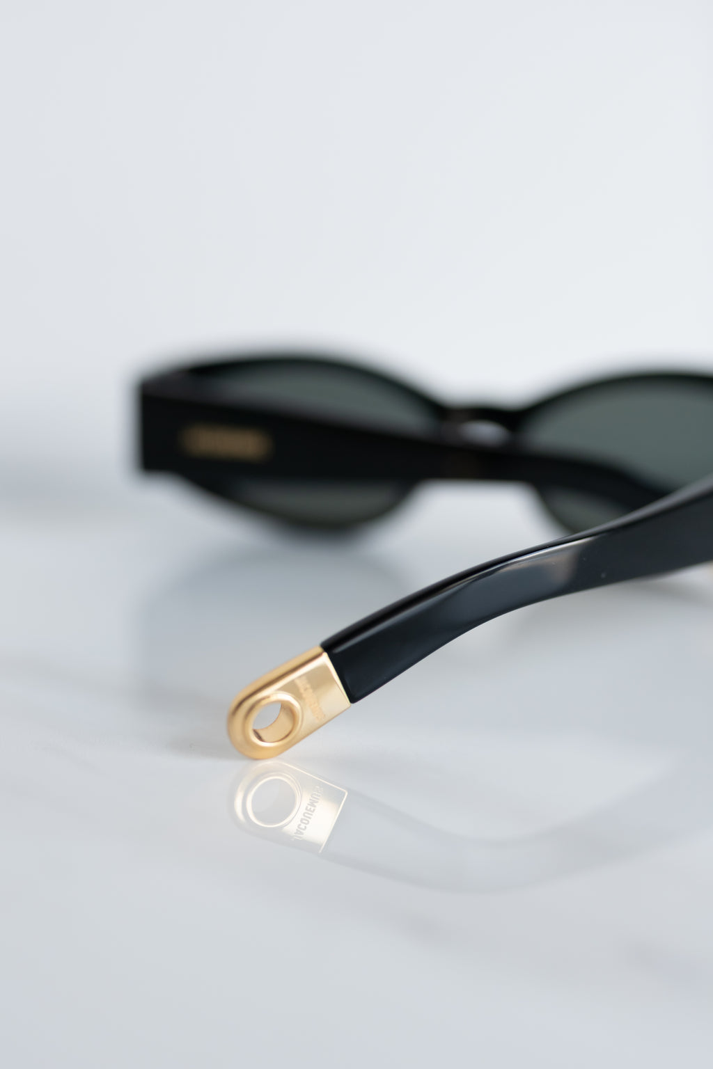 Jacquemus 10475 Black