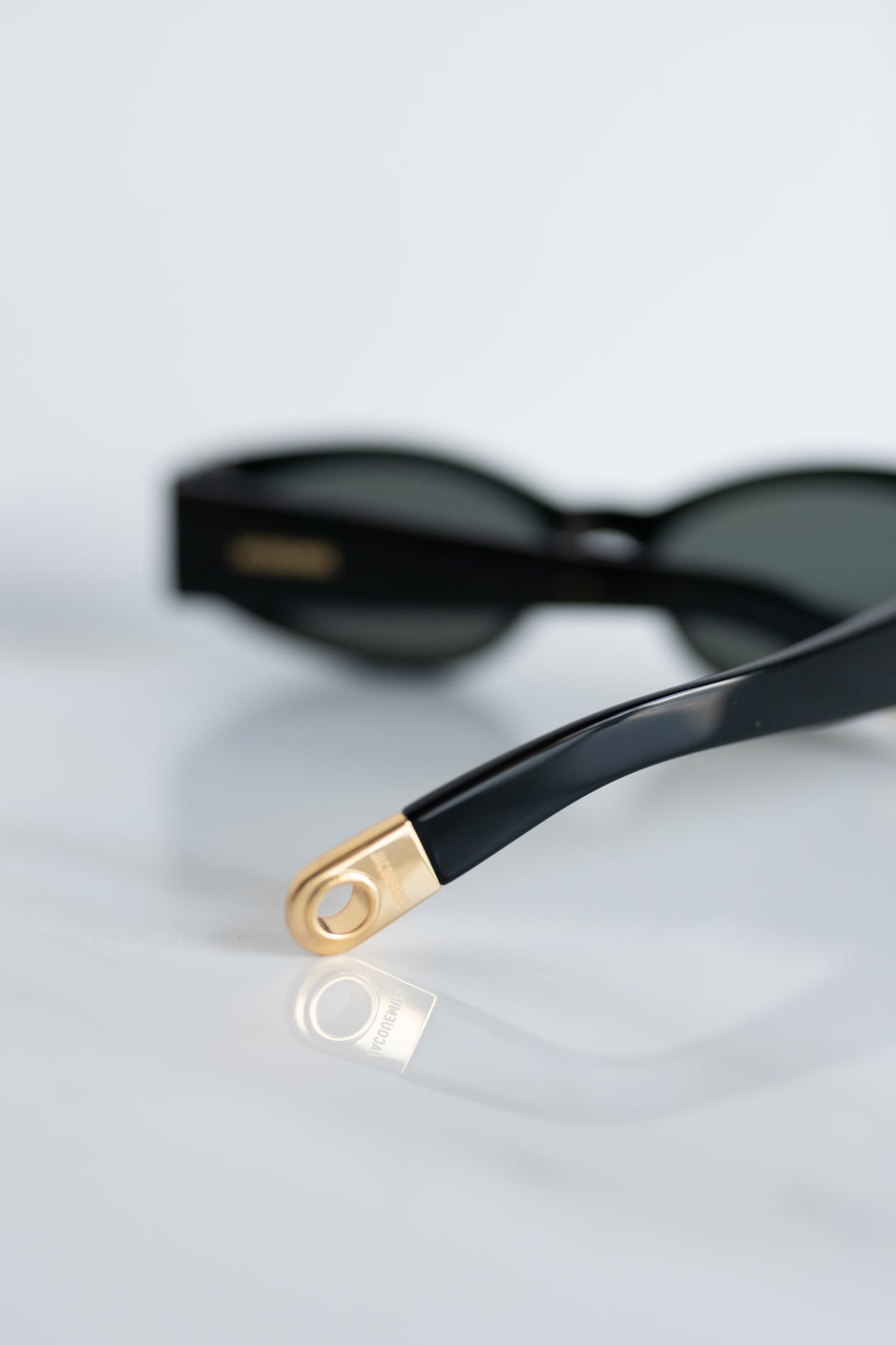 Jacquemus 10475 Black
